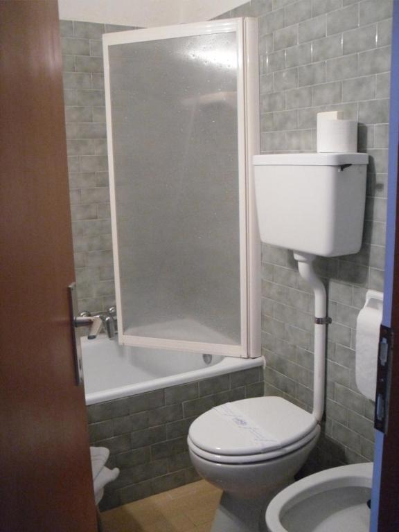 Garni Bellavista Hotel Калчераника ал Лаго Стая снимка