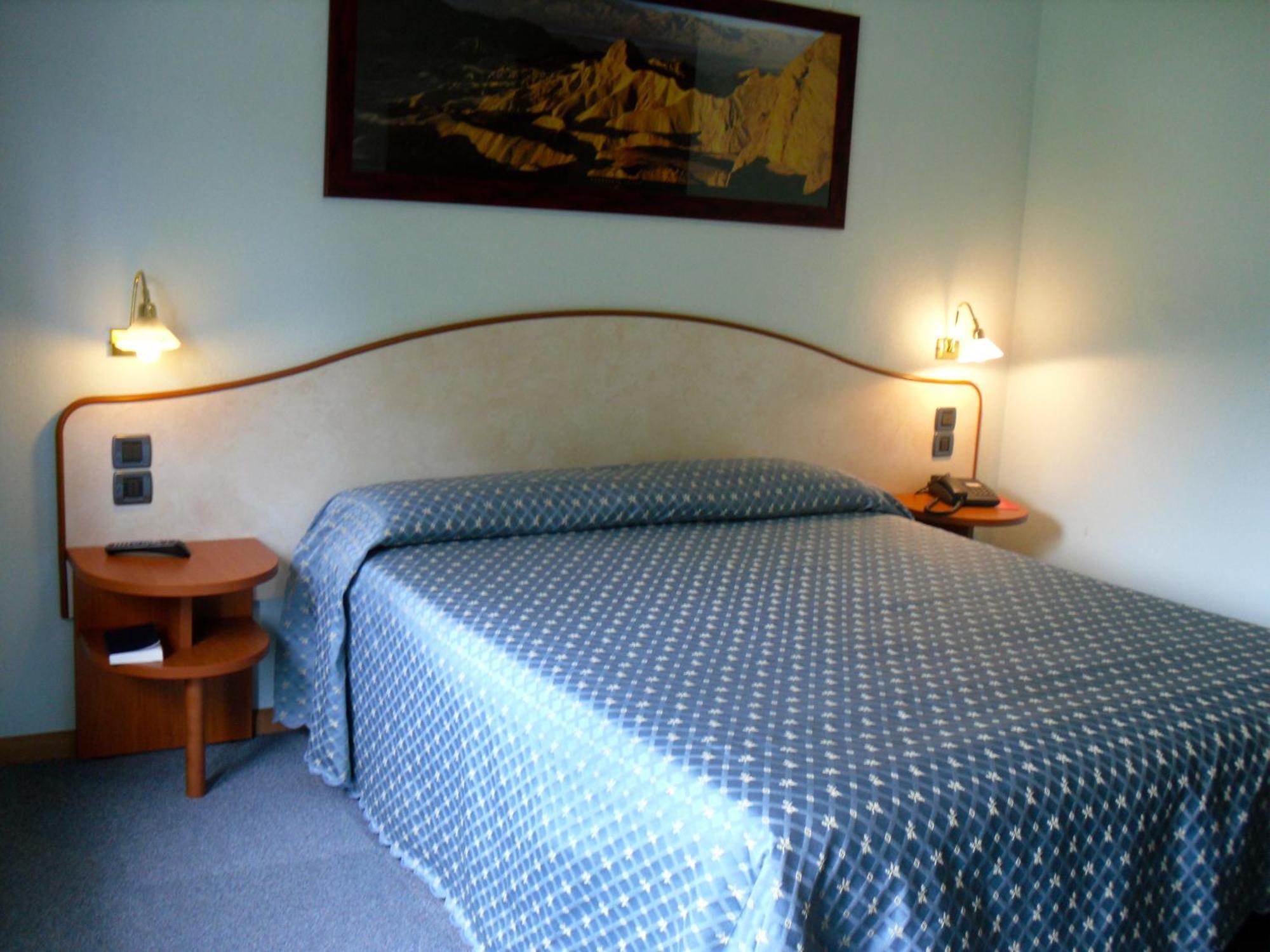 Garni Bellavista Hotel Калчераника ал Лаго Екстериор снимка
