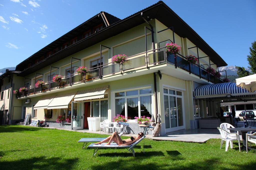 Garni Bellavista Hotel Калчераника ал Лаго Екстериор снимка