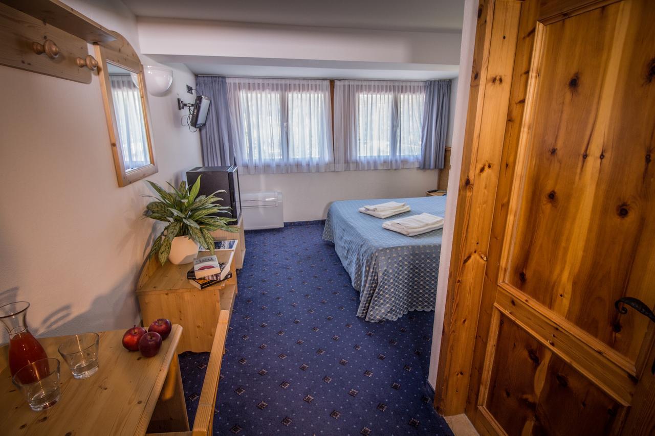 Garni Bellavista Hotel Калчераника ал Лаго Екстериор снимка